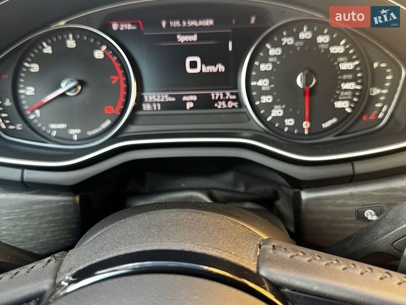 Седан Audi A4 2019 в Дніпрі