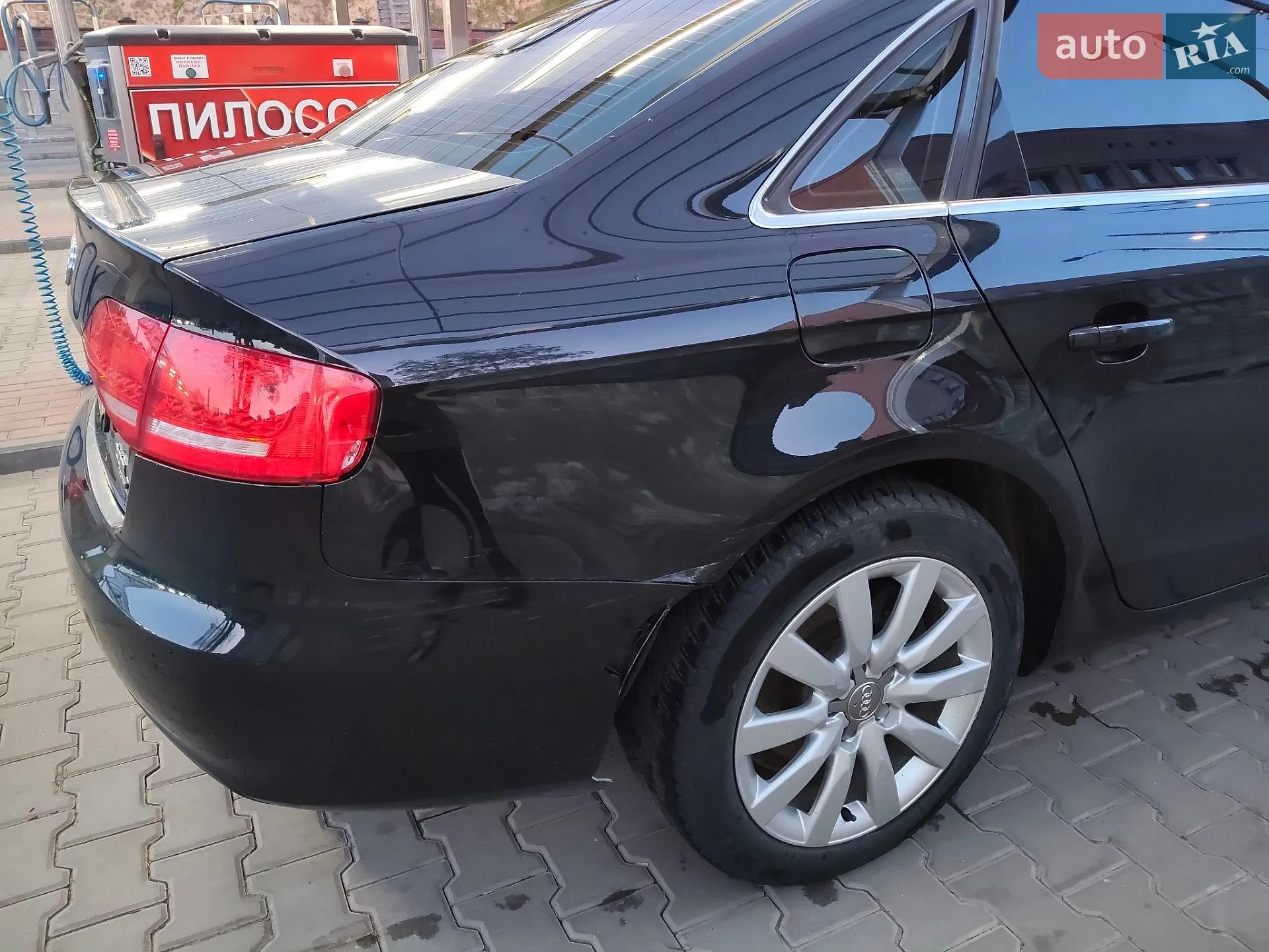 2010 Audi A4 - мініатюра 4