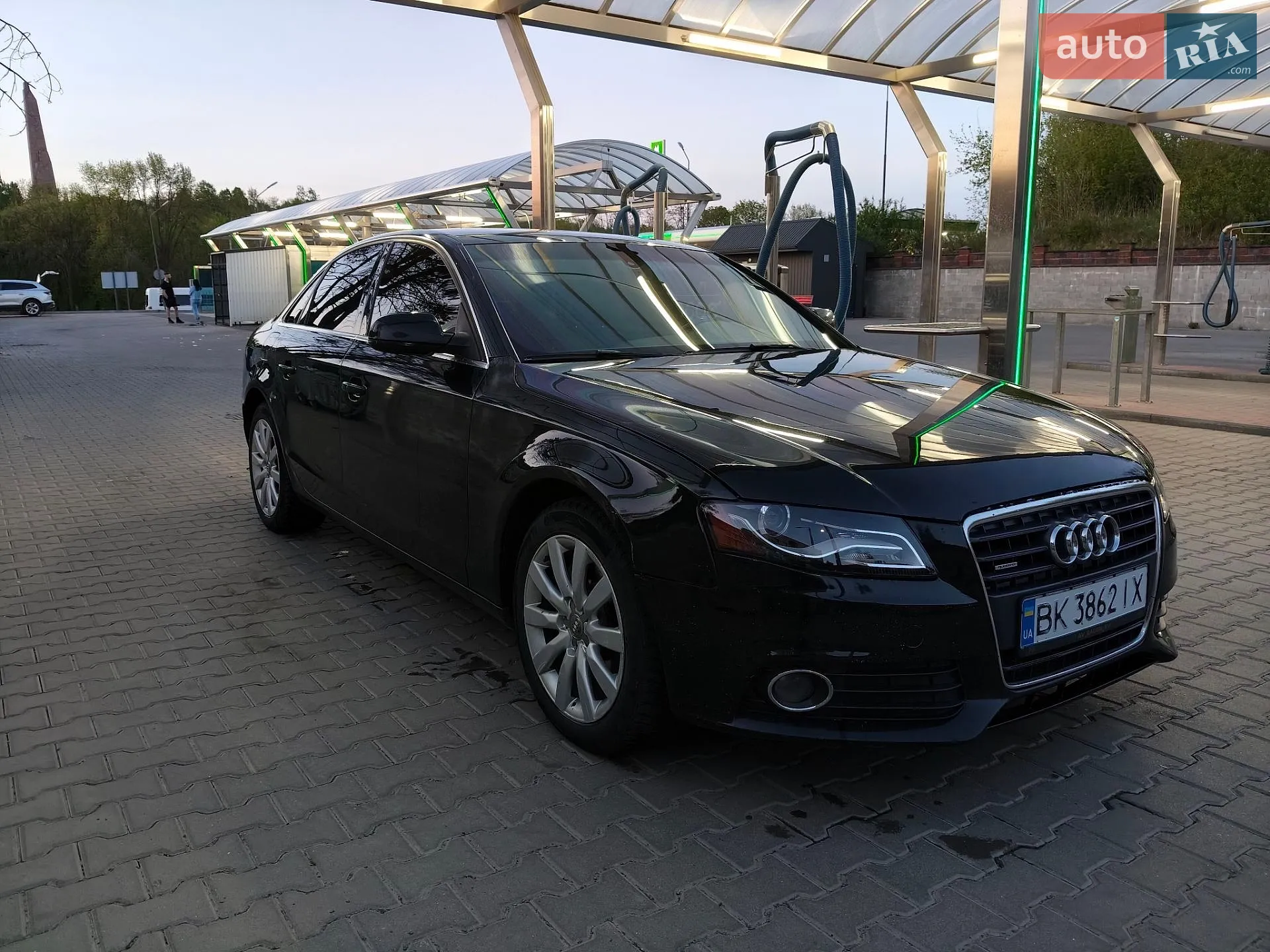2010 Audi A4 - мініатюра 5