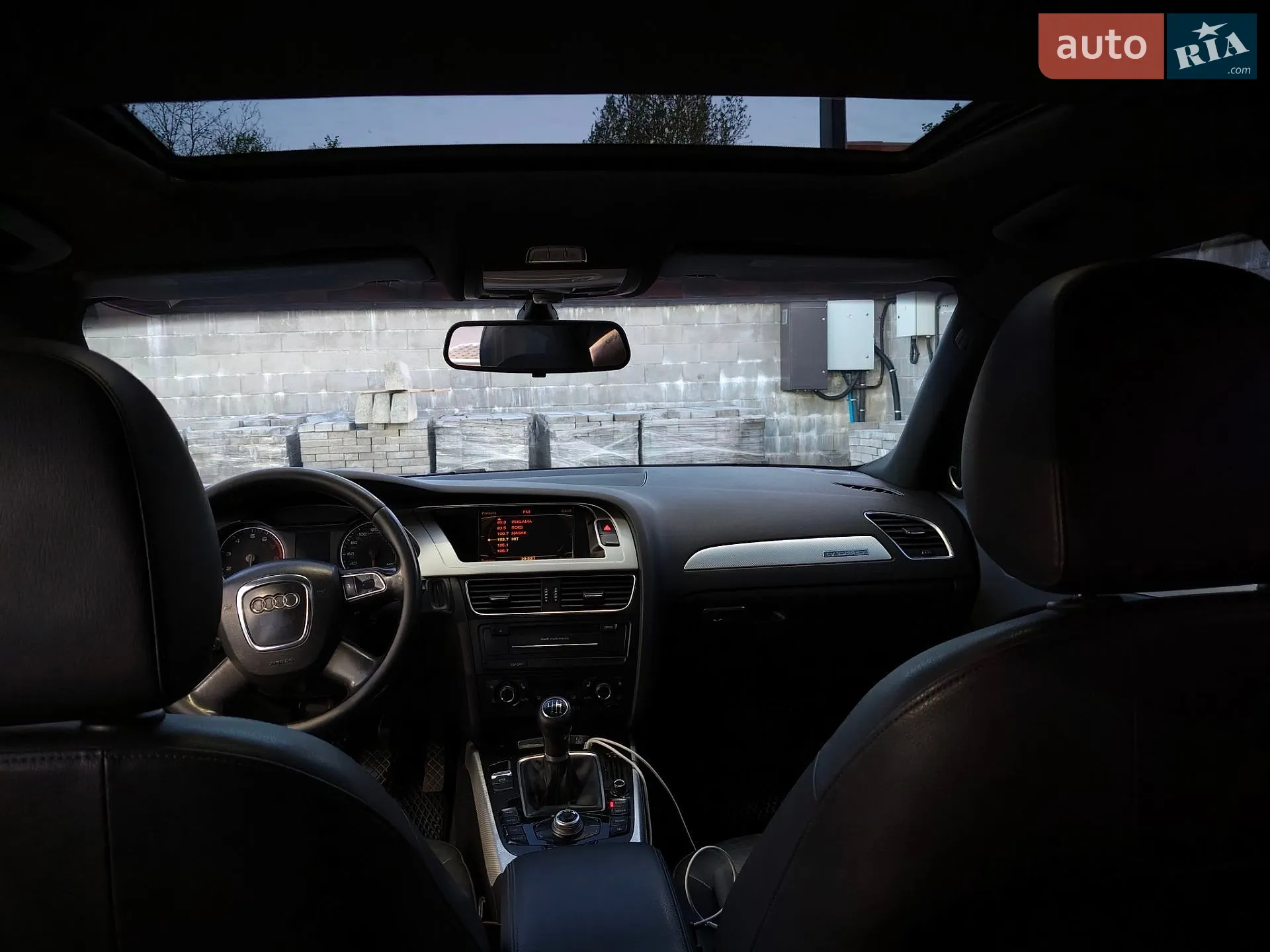 2010 Audi A4 - мініатюра 12