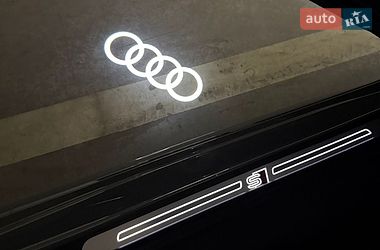 Седан Audi A4 2021 в Киеве