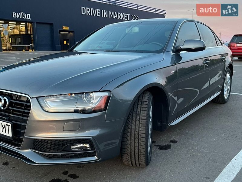 Седан Audi A4 2014 в Чернігові
