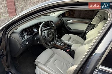 Седан Audi A4 2012 в Киеве