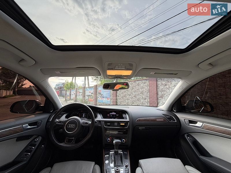 Седан Audi A4 2012 в Киеве