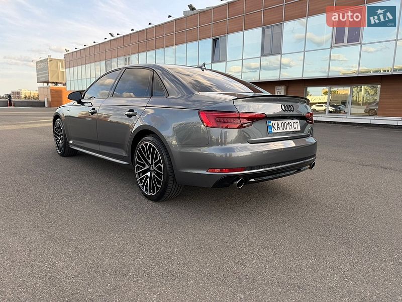 Седан Audi A4 2017 в Киеве