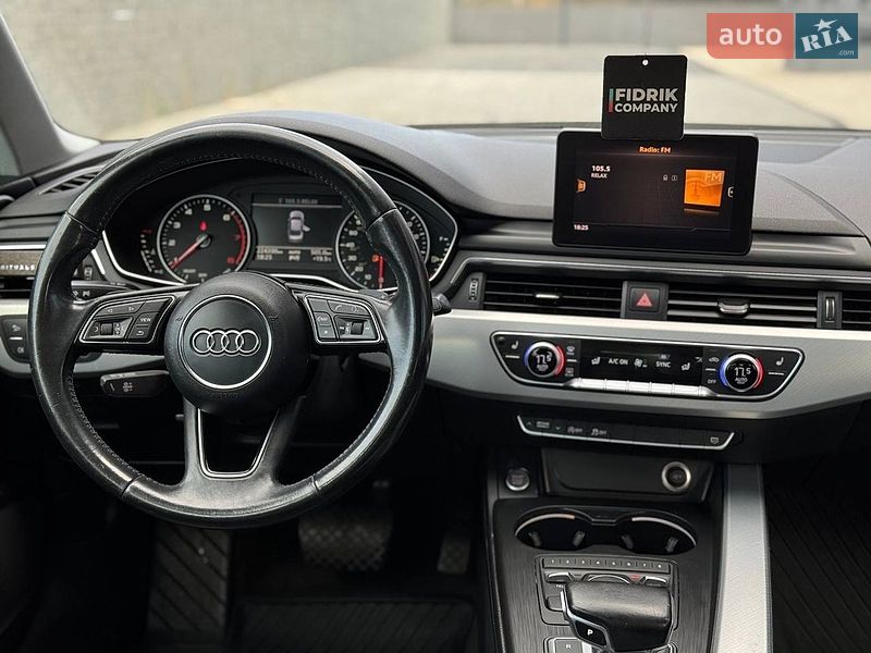 Седан Audi A4 2016 в Луцке