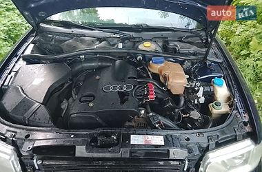 Седан Audi A4 1998 в Теофиполе