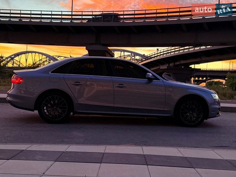 Седан Audi A4 2014 в Києві