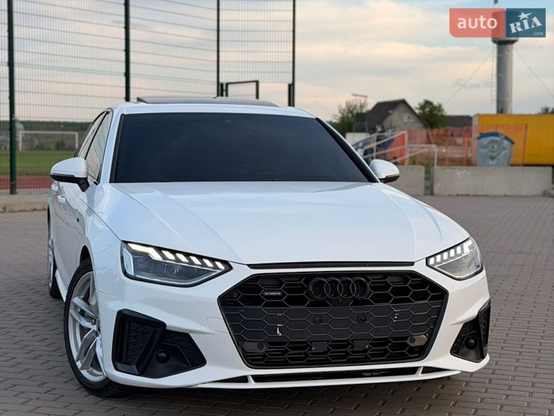 Седан Audi A4 2023 в Бучачі