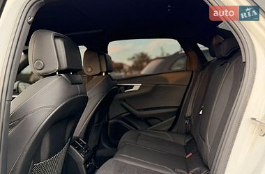 Седан Audi A4 2023 в Бучачі