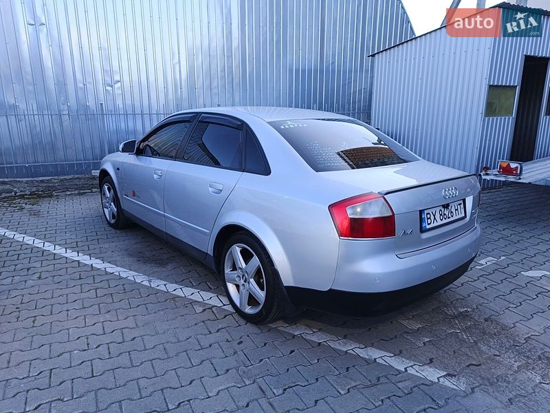 Седан Audi A4 2001 в Хмельницькому