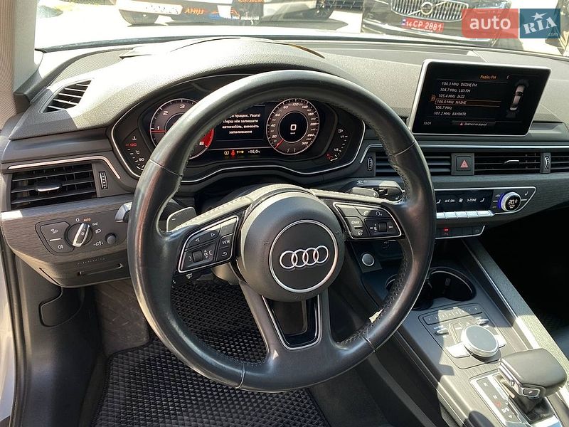 Седан Audi A4 2018 в Львові