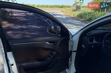 Седан Audi A4 2015 в Городку