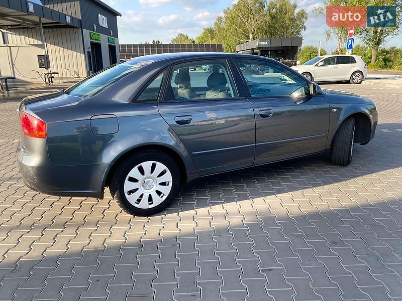 Седан Audi A4 2006 в Володимирі