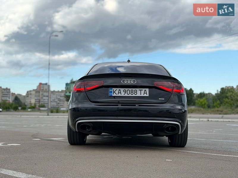 Седан Audi A4 2014 в Києві