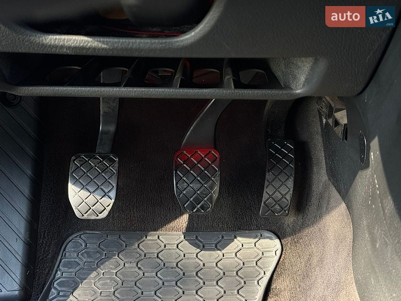 Універсал Audi A4 2002 в Луцьку
