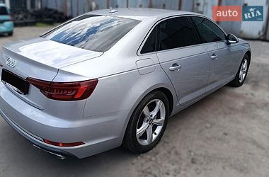 Седан Audi A4 2019 в Киеве