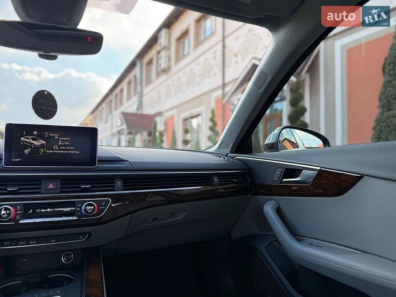 Седан Audi A4 2019 в Киеве