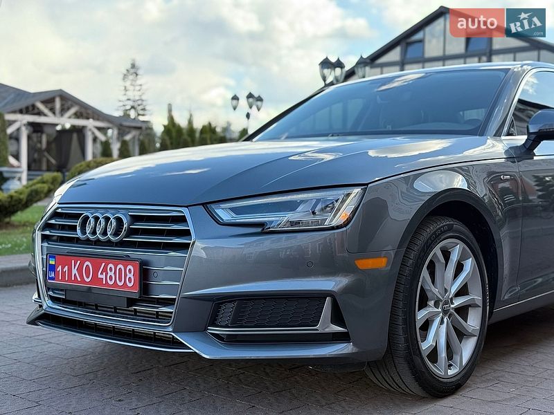 Седан Audi A4 2019 в Киеве