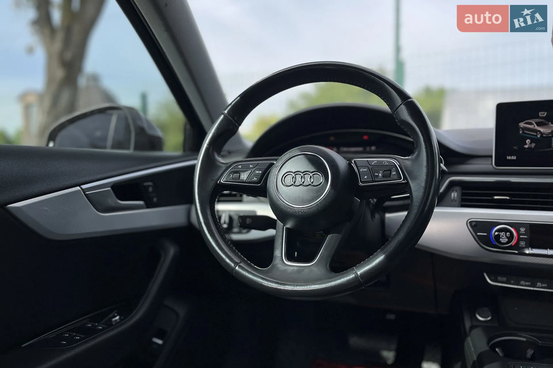 2016 Audi A4 - мініатюра 15
