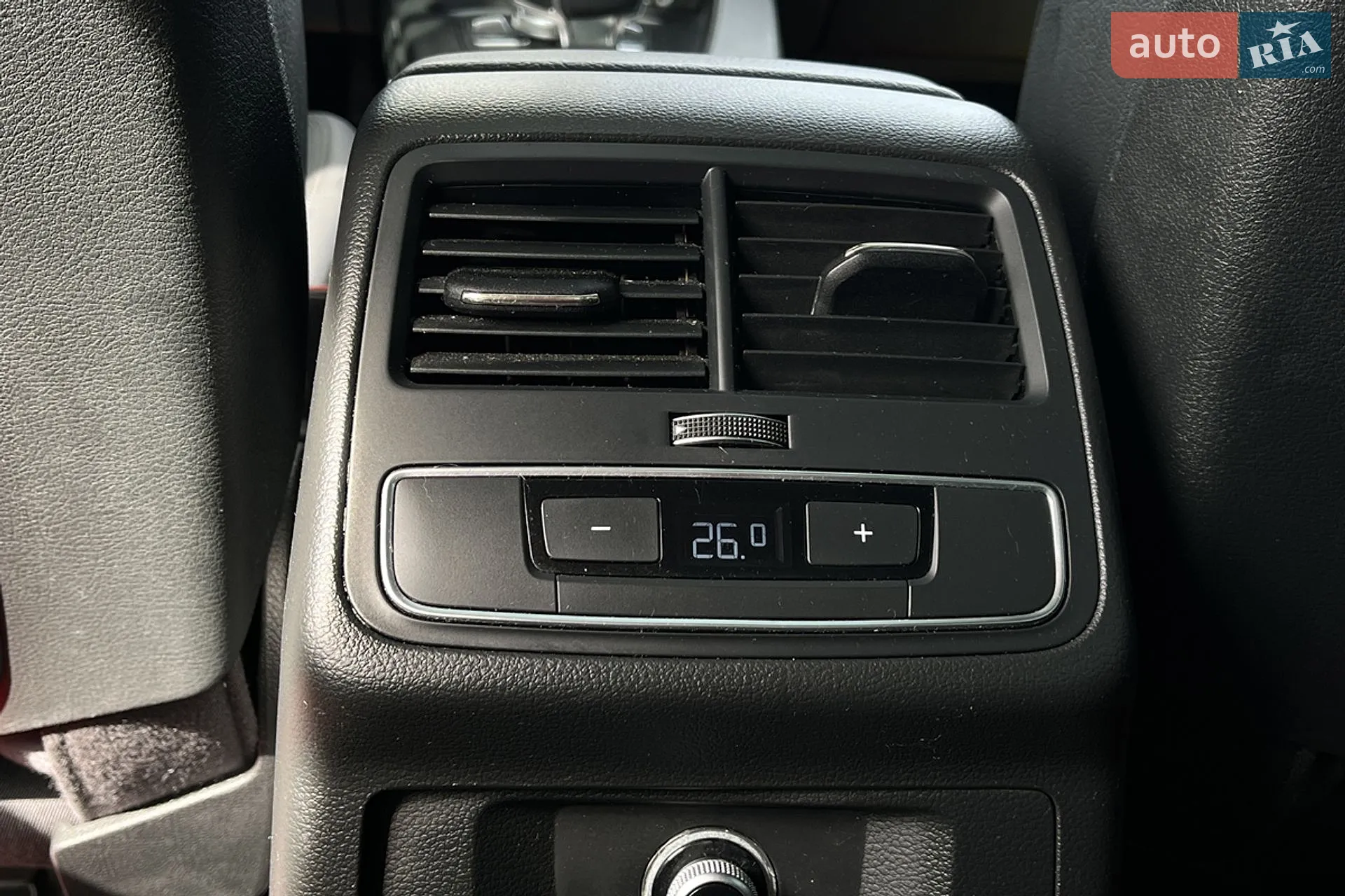 2016 Audi A4 - мініатюра 27