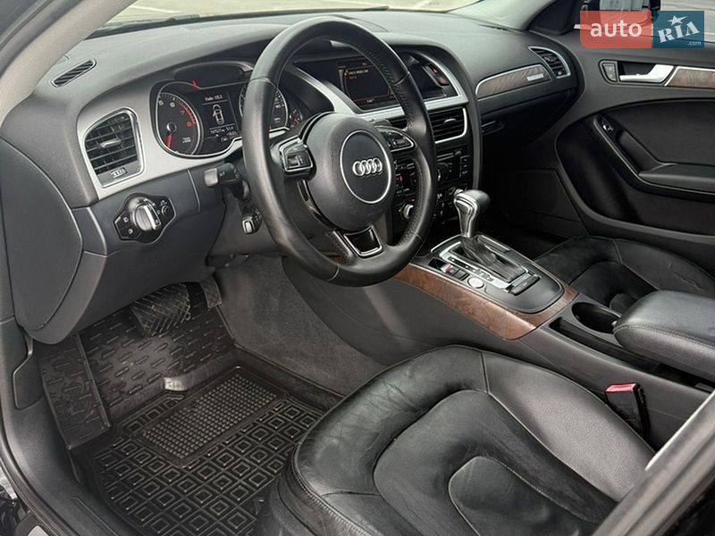 Седан Audi A4 2016 в Киеве