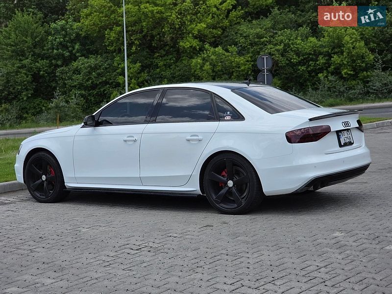 Седан Audi A4 2014 в Тернополе