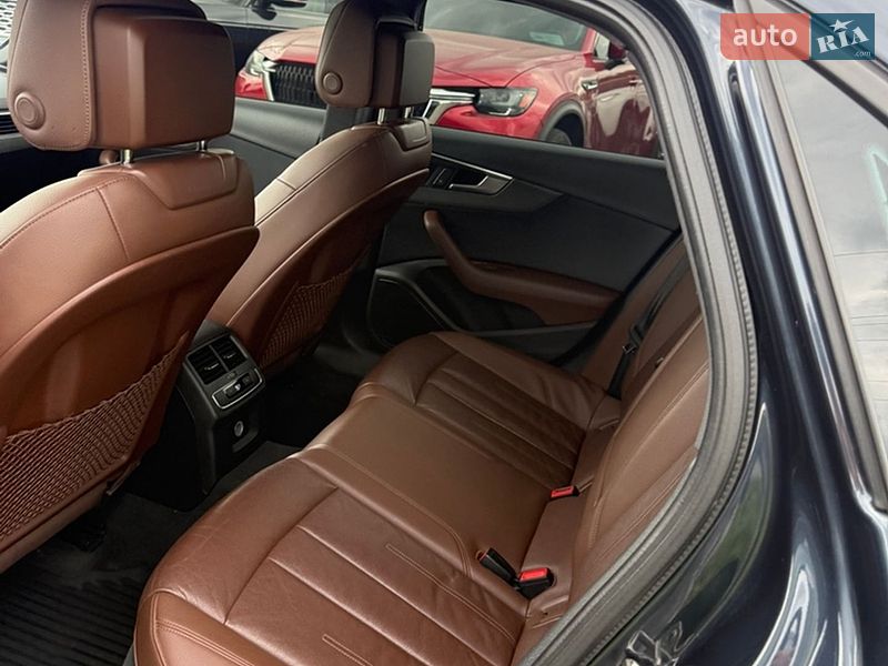 Седан Audi A4 2016 в Дніпрі