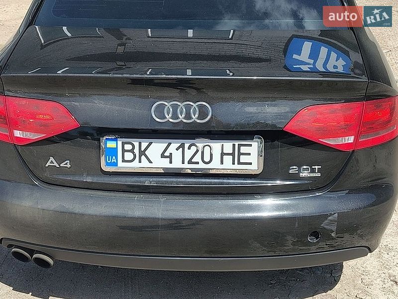 Седан Audi A4 2011 в Ровно