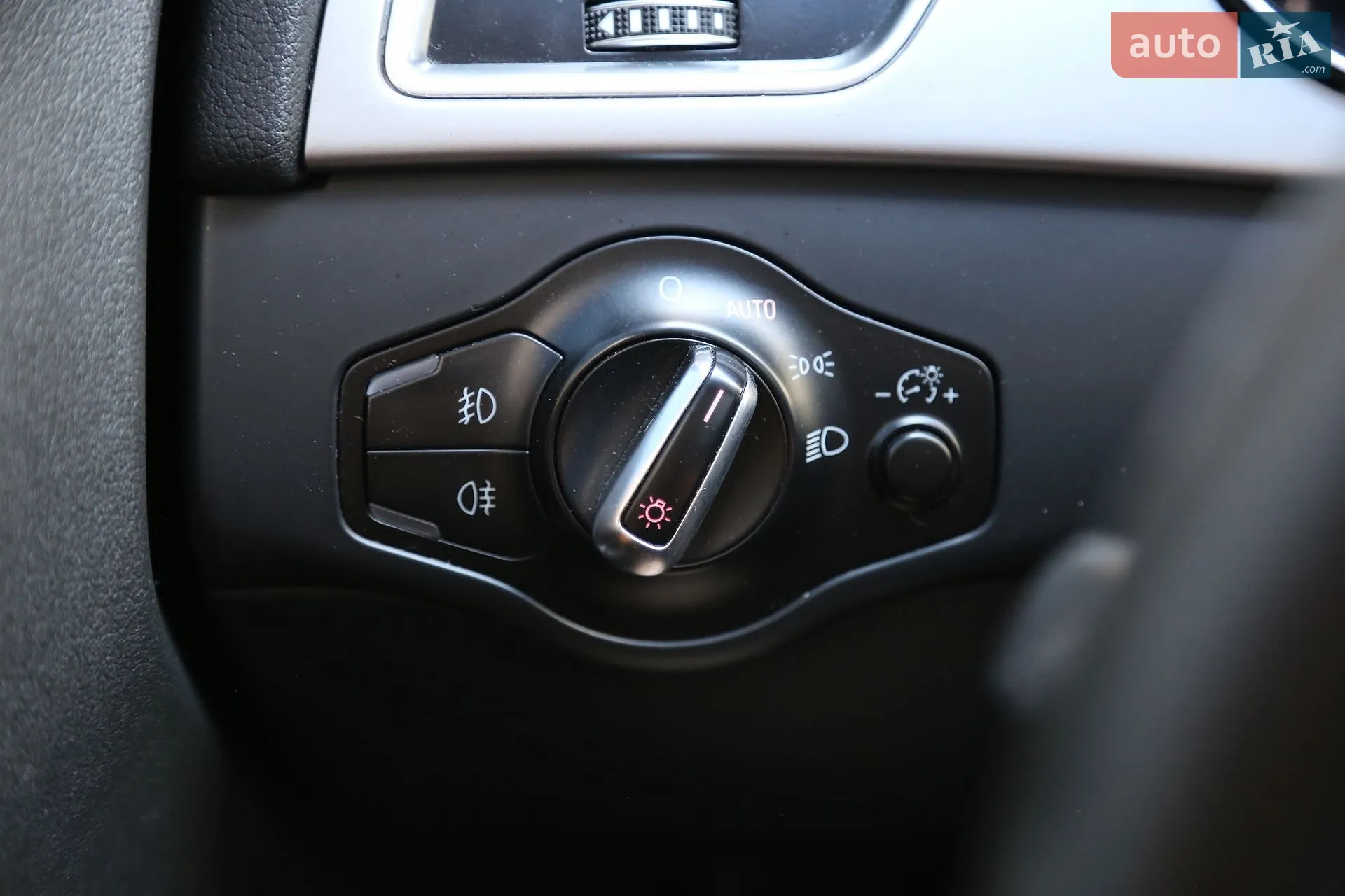 2013 Audi A4 - мініатюра 25