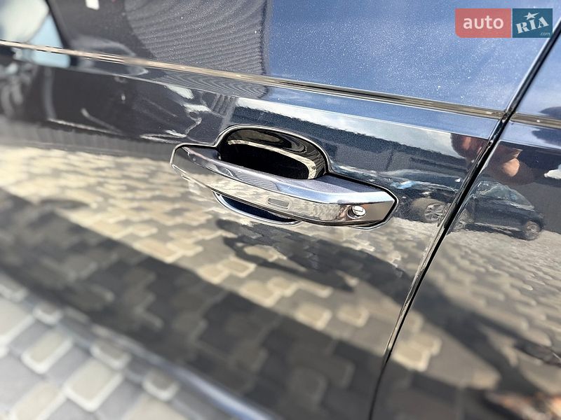 Седан Audi A4 2018 в Львові