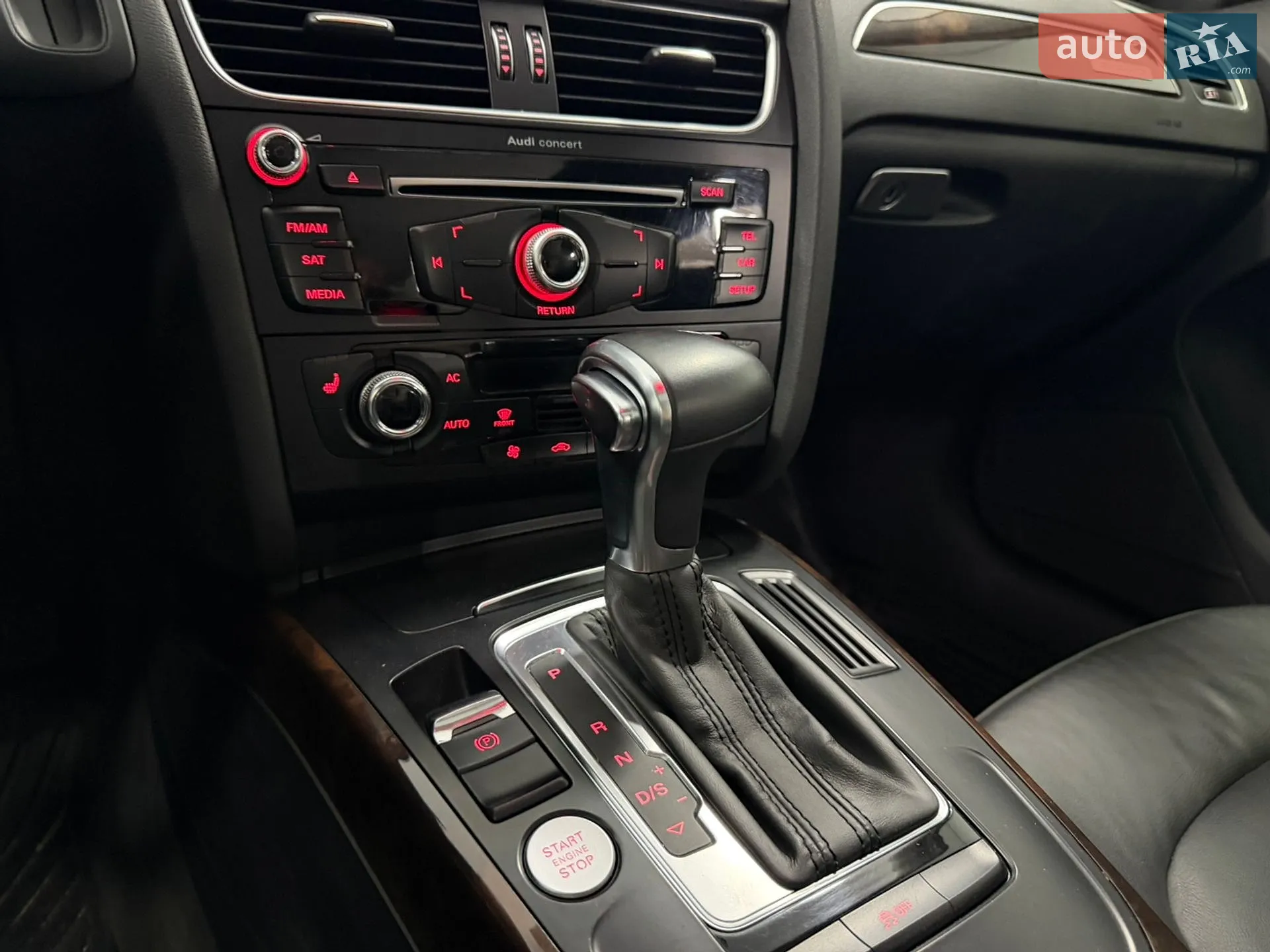 2014 Audi A4 - мініатюра 15