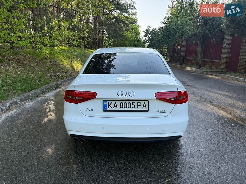 Седан Audi A4 2012 в Киеве