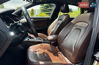 Седан Audi A4 2013 в Львові