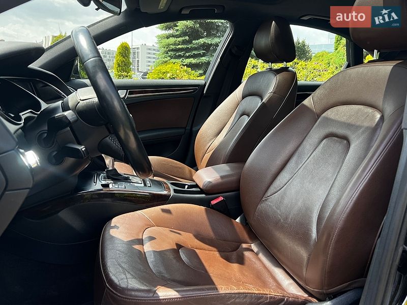 Седан Audi A4 2013 в Львові