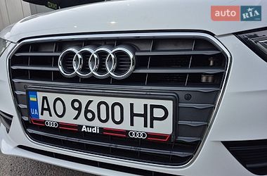 Седан Audi A4 2013 в Рахові