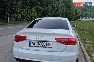 Седан Audi A4 2013 в Рахові