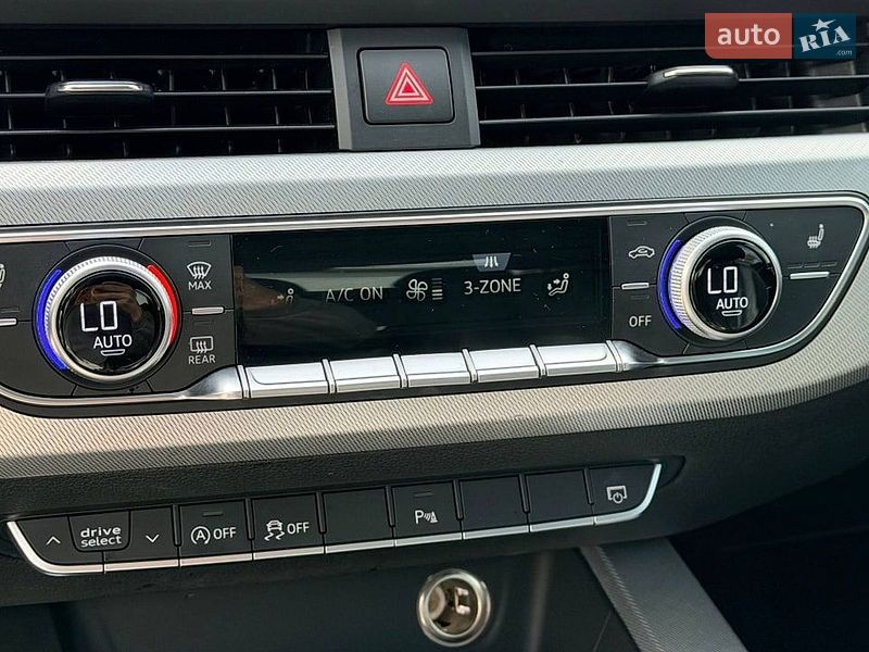 Седан Audi A4 2016 в Луцьку