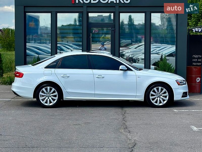 Седан Audi A4 2014 в Кременчуге