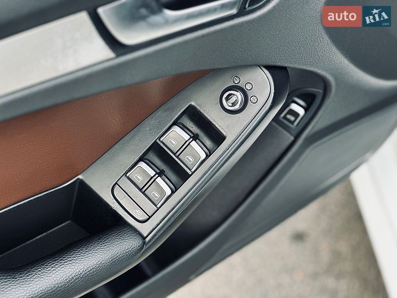 Седан Audi A4 2014 в Кременчуге