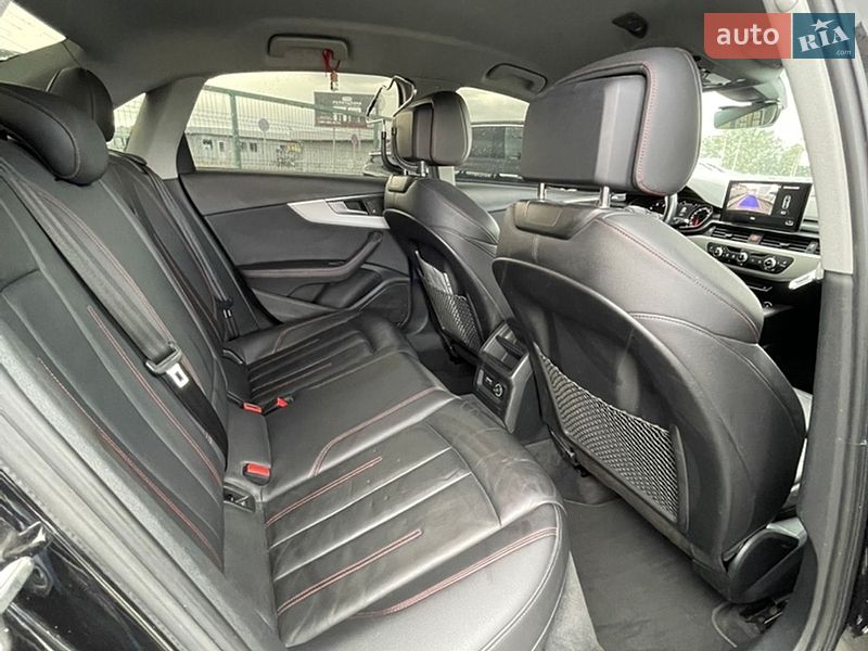 Седан Audi A4 2020 в Киеве