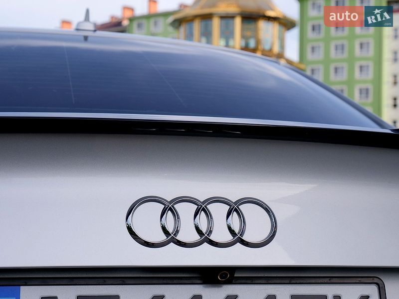 Седан Audi A4 2012 в Івано-Франківську