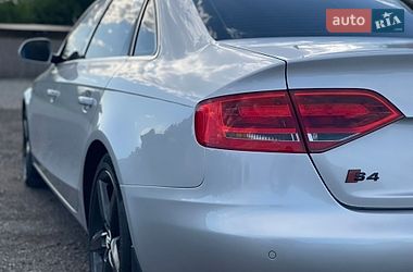 Седан Audi A4 2008 в Хусте
