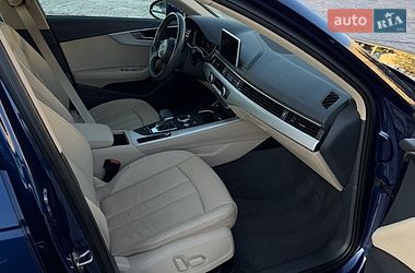 Седан Audi A4 2018 в Кременчуці