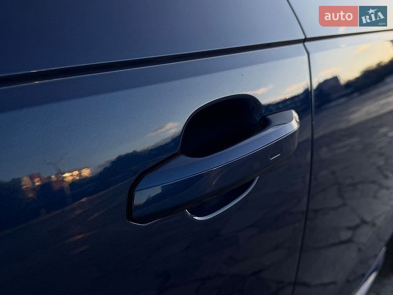 Седан Audi A4 2018 в Кременчуці