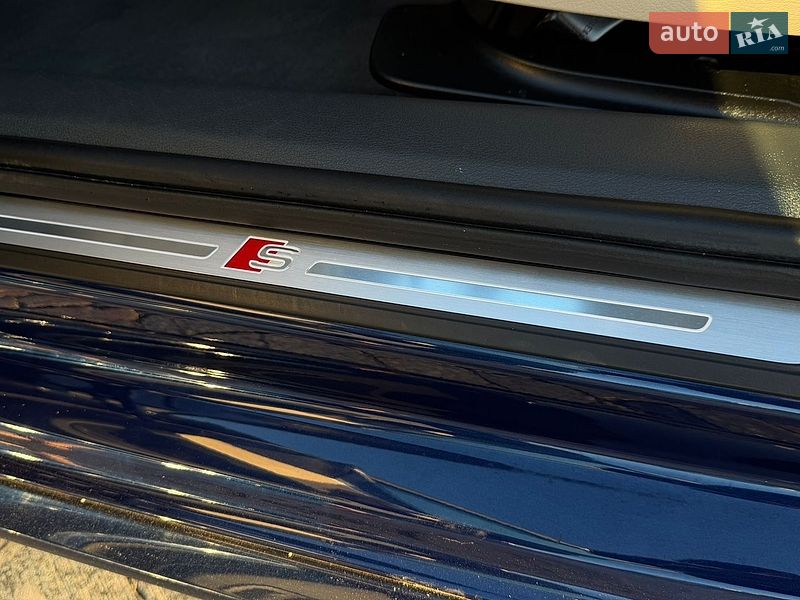 Седан Audi A4 2018 в Кременчуці