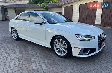 Седан Audi A4 2019 в Рівному