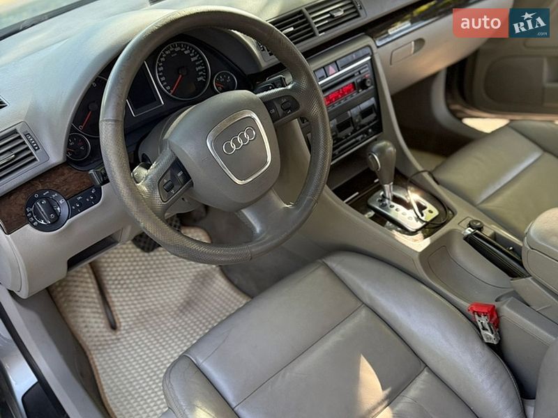 Седан Audi A4 2006 в Балті