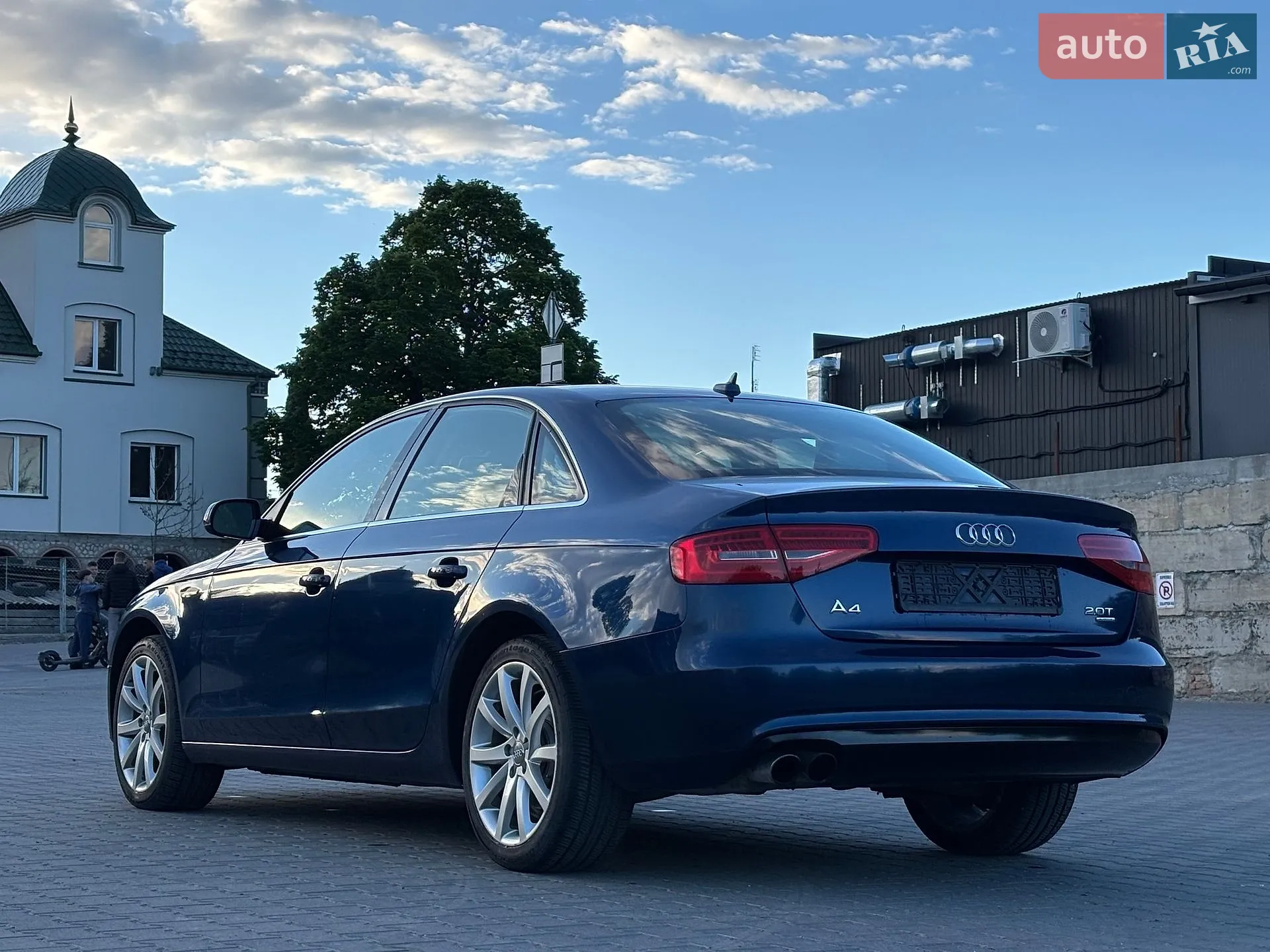 2012 Audi A4 - мініатюра 12