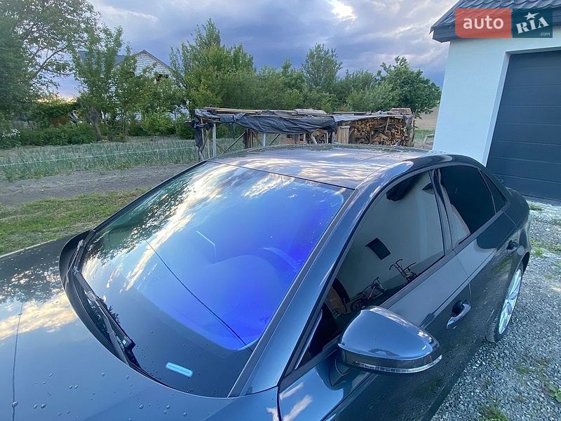 Седан Audi A4 2016 в Луцке